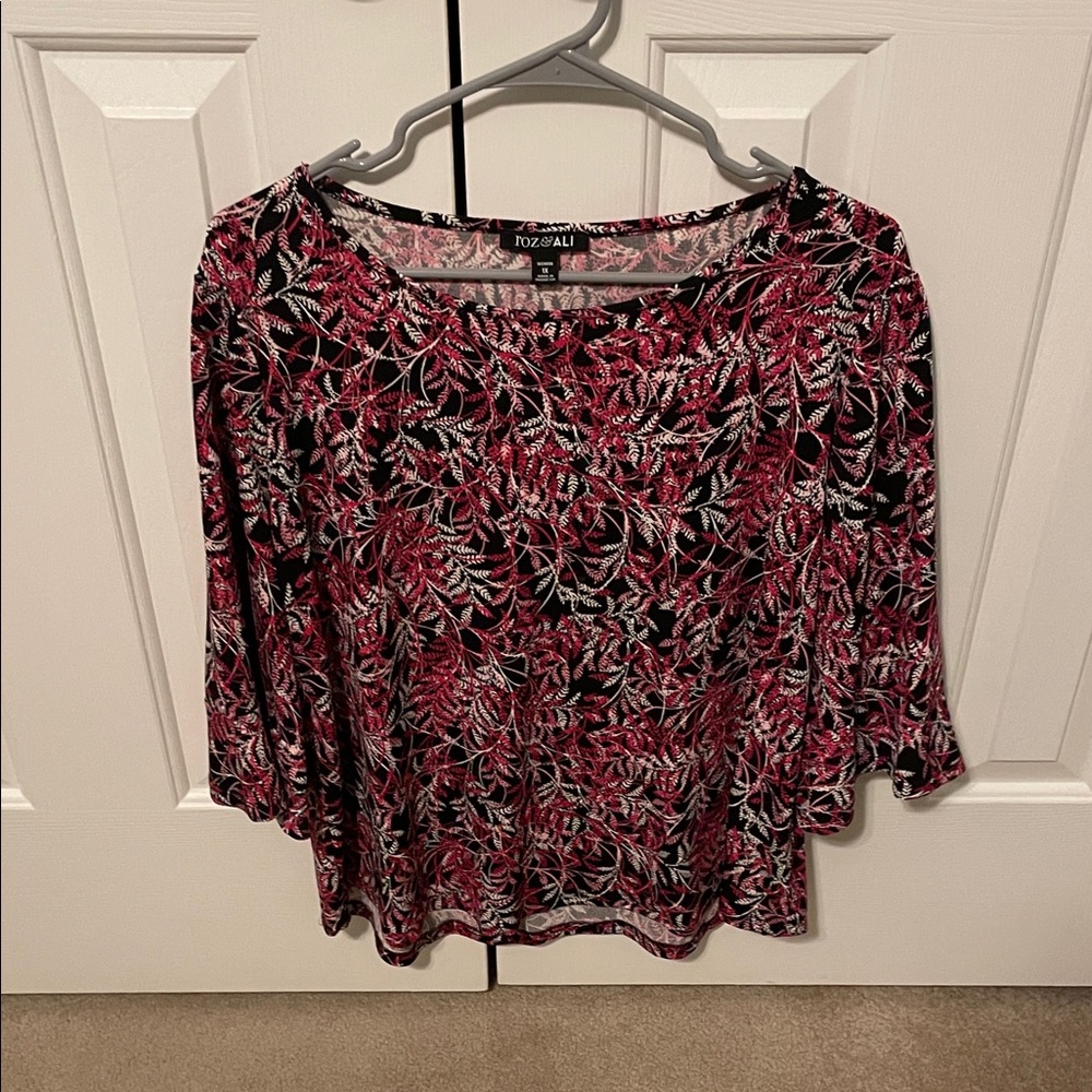 Roz & Ali Women's Black/Hot Pink Leaf Print Blouse Size 1X (Like New)